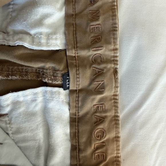American Eagle Outfitters Men's Khaki Chinos - Picture 2 of 5